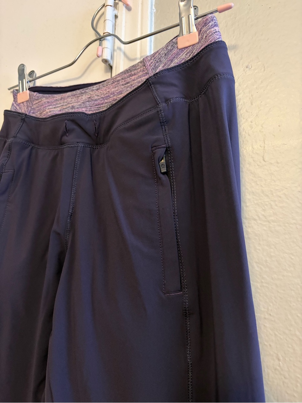 Lululemon Runderful Pant - Picture 6 of 11